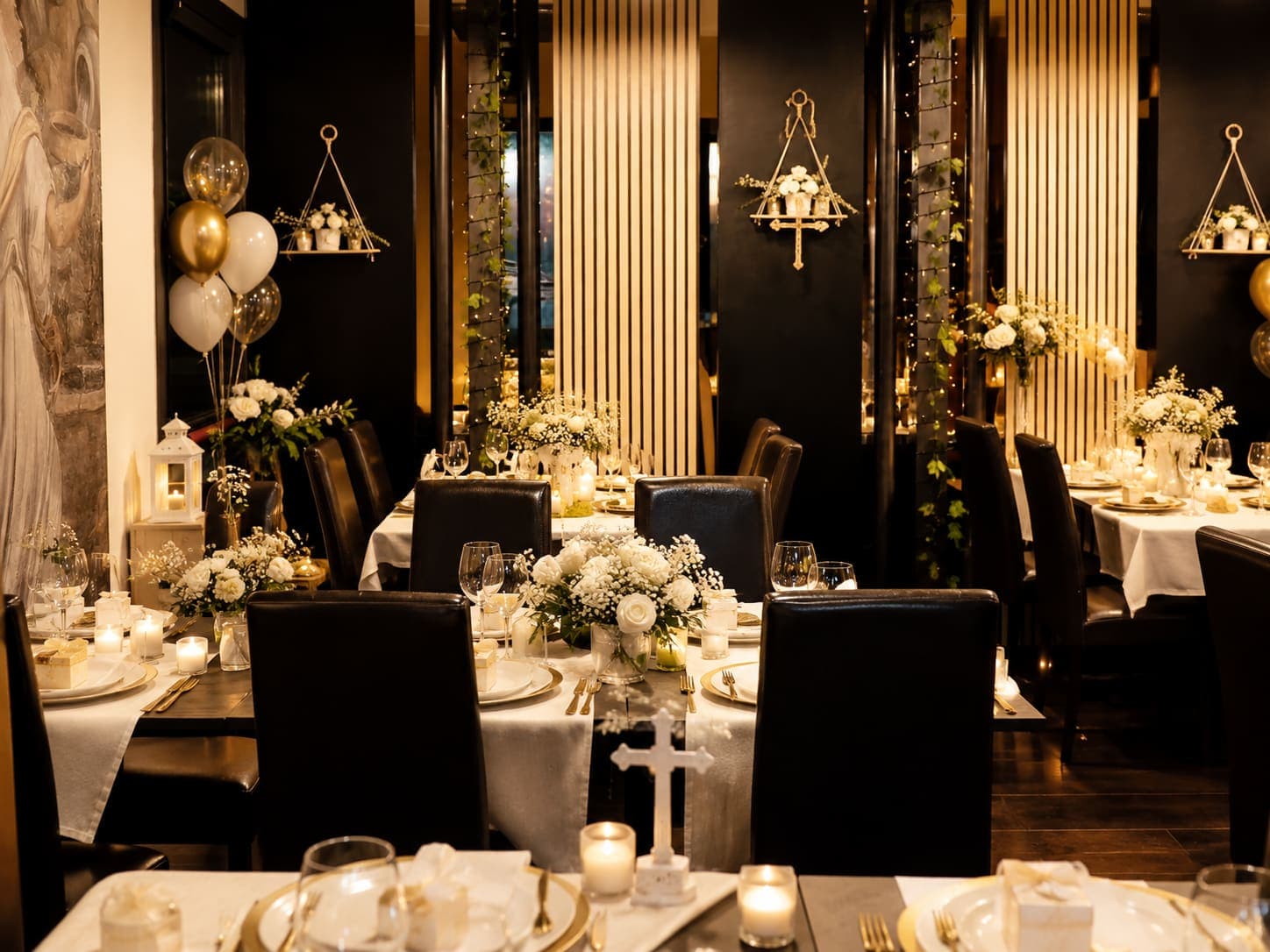 Sala de Il Conte allestita con eleganza per un pranzo di Prima Comunione